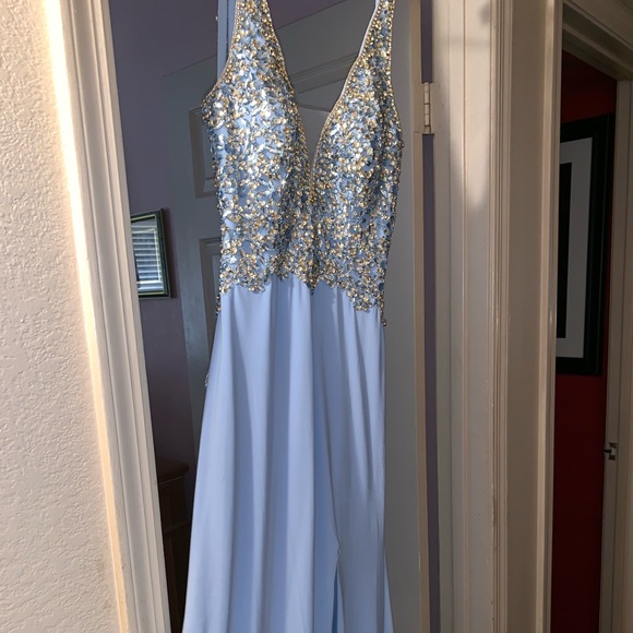 I am selling my prom dress! - Picture 2 of 6
